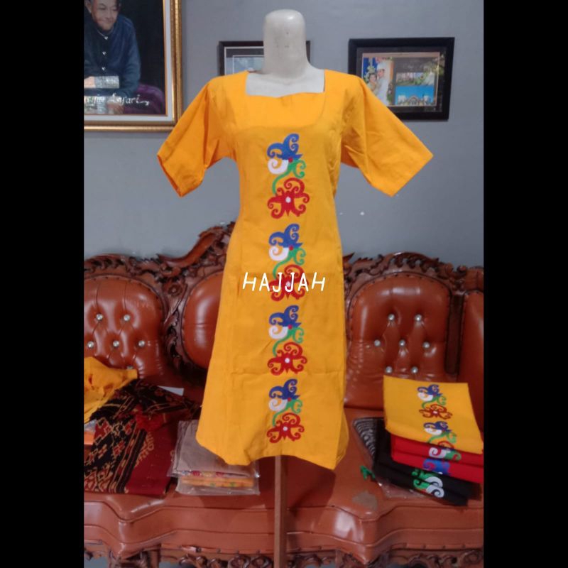 DRESS TENUN MOTIF CUMI BAJU SETELAN MOTIF CUMI BAJU TENUN MOTIF ADAT KALIMANTAN