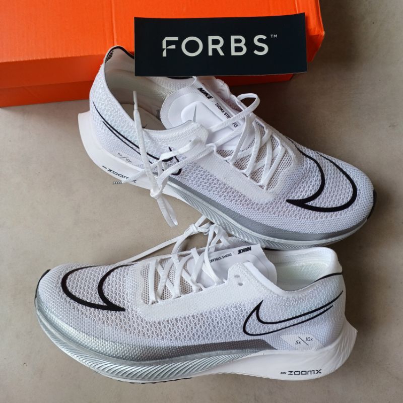 Nike ZoomX Streakfly White Metallic Silver || grey particle