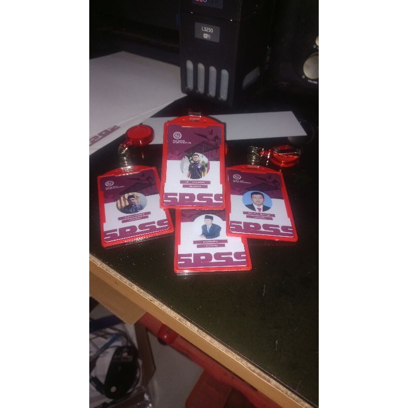 

cetak id card + tempat id card + yoyo