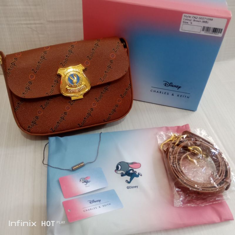 Tas selempang wanita zootopia charles keith include box/kotak
