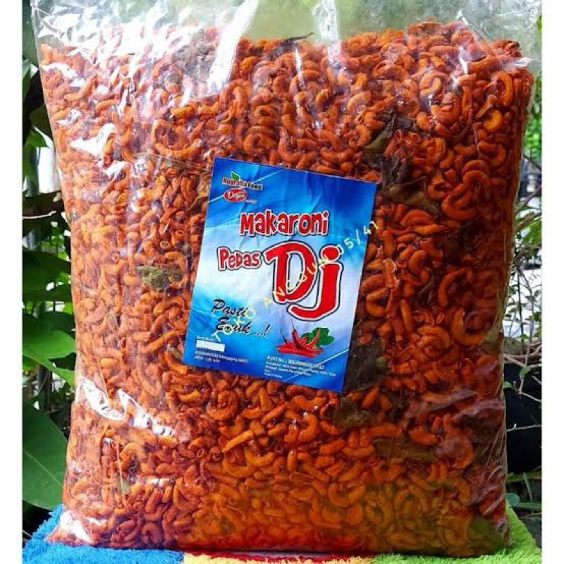 

(4Kg)MAKARONI BANTAT / MAKARONI PEDAS DAUN JERUK 1 BAL BERAT 4KG PEKANBARU