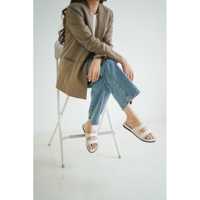 WEAR MAEVE - PRAVA Dad Sandal