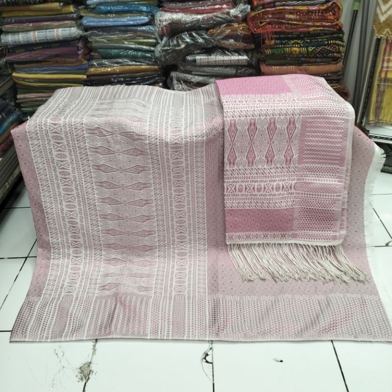 SONGKET TUMTUMAN TTS BENANG KRISTAL WARNA PINK PUTZIA.