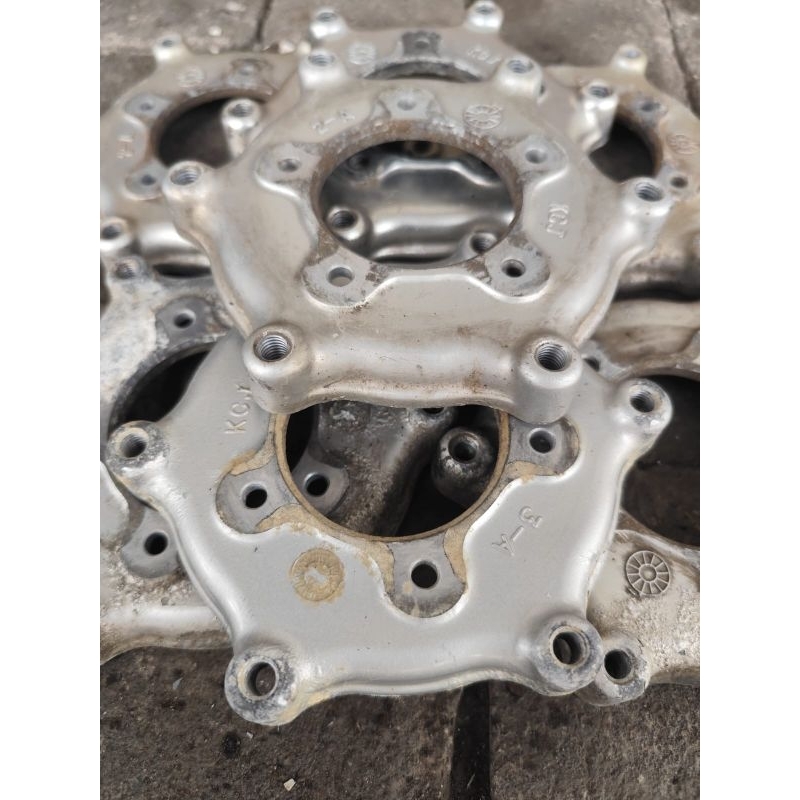 plendes piringan megapro