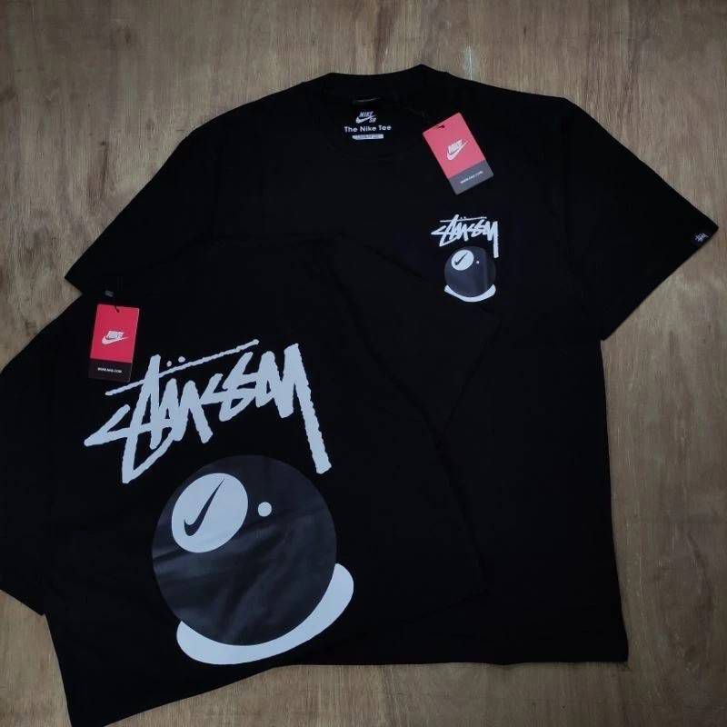 Kaos Tshirt N1k3 x Stussy 8 Ball Hitam Cotton Combed 24s Mirror Fulltag