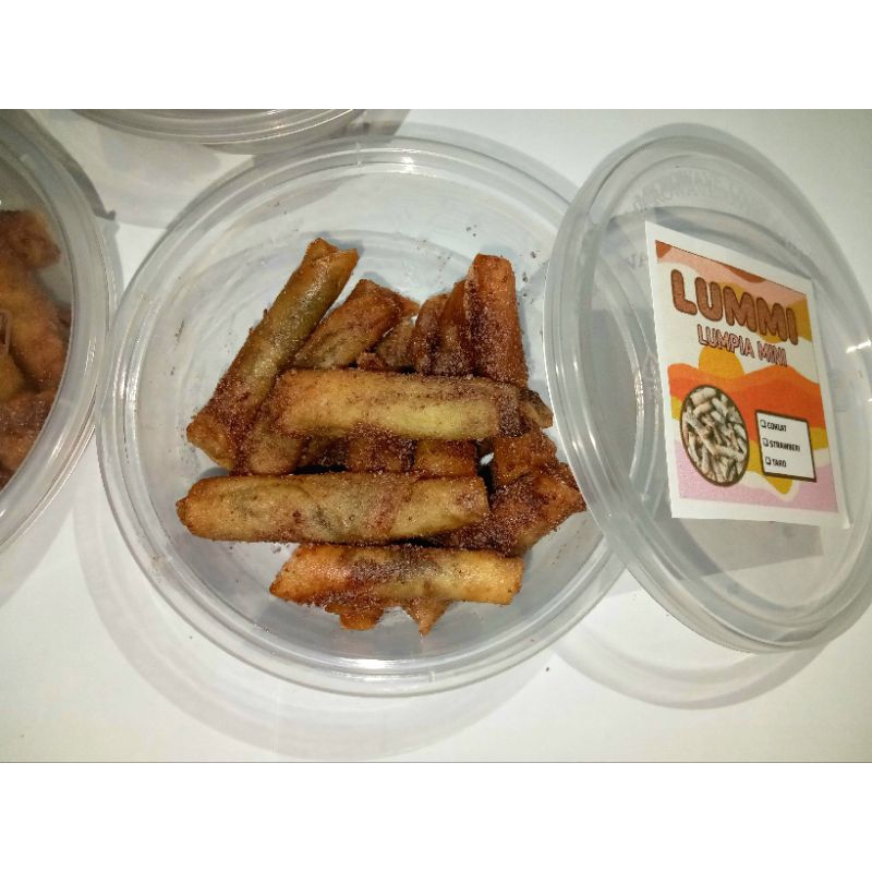 

Lumpia Isi Coklat