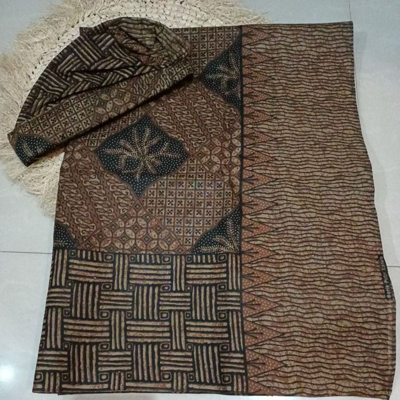 SAPUT + UDENG BATIK BALI