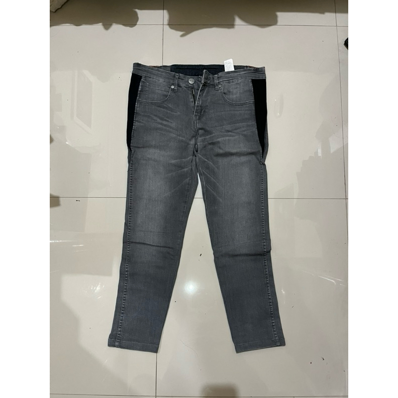 [PROMO] PRELOVED CELANA JEANS WRANGLER ORIGINAL - PRELOVED DENIM PANTS WRANGLER ORIGINAL - GREY