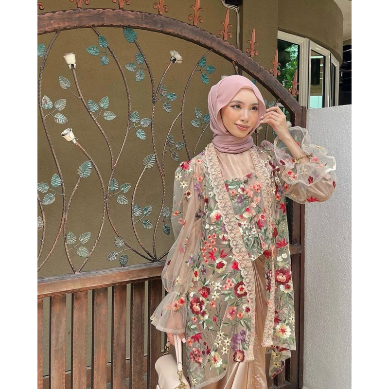 RENT/SEWA BELLE KEBAYA JALEELA