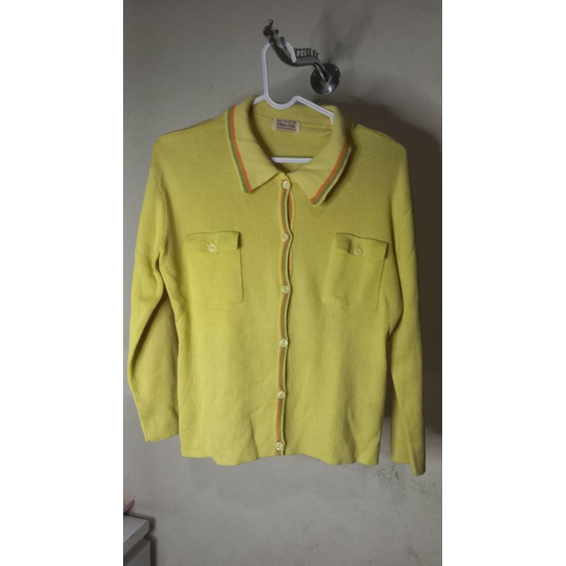 Cardigan kuning