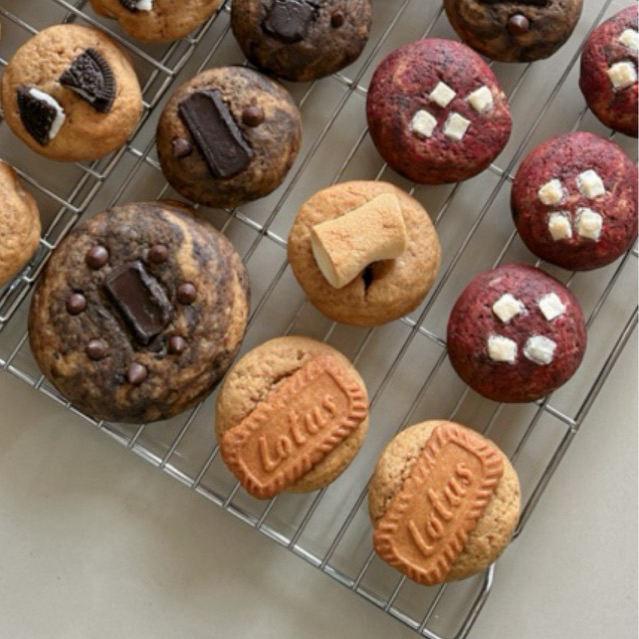 

Munn Cake ~ Cookies Lembut dan Tebal berat 40gr
