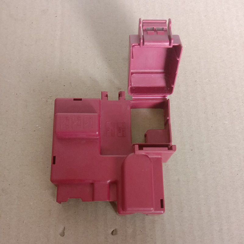 cover tutup kepala aki mobil Toyota Yaris cross hibrid 2021 original