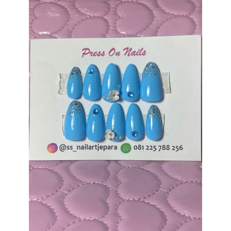 Press on nails warna biru- nail art wedding- nail extention kuku palsu