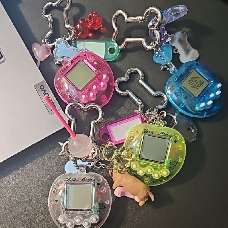 keychain tamagochi