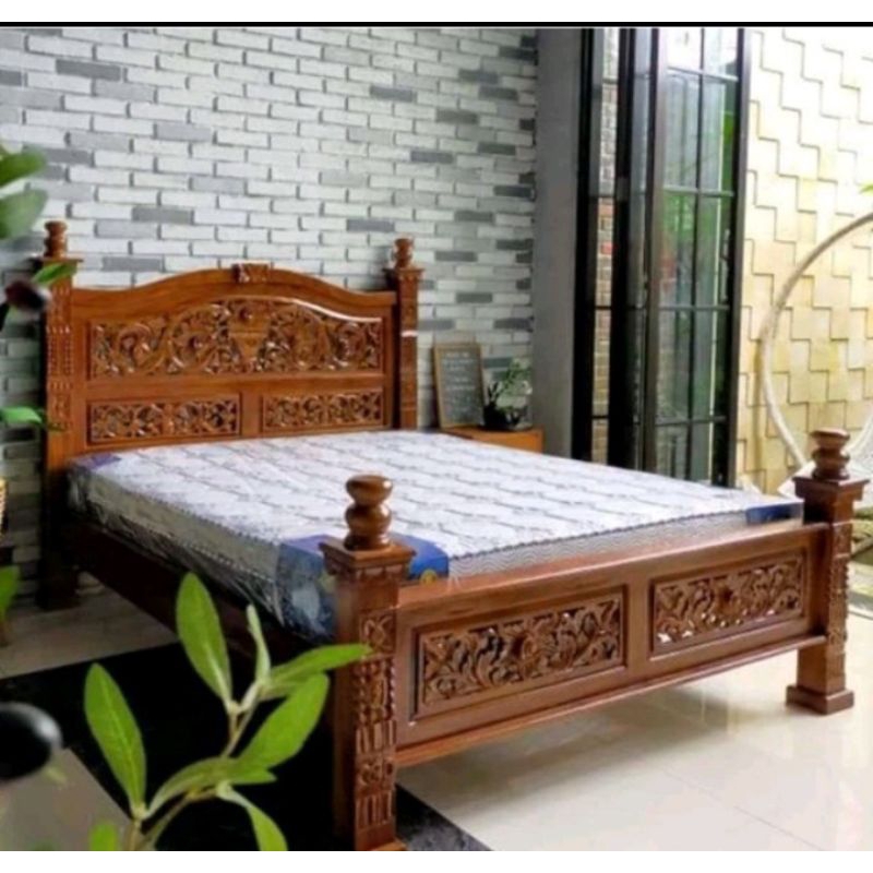 Dipan rahwana//dipan jati//dipan ukir