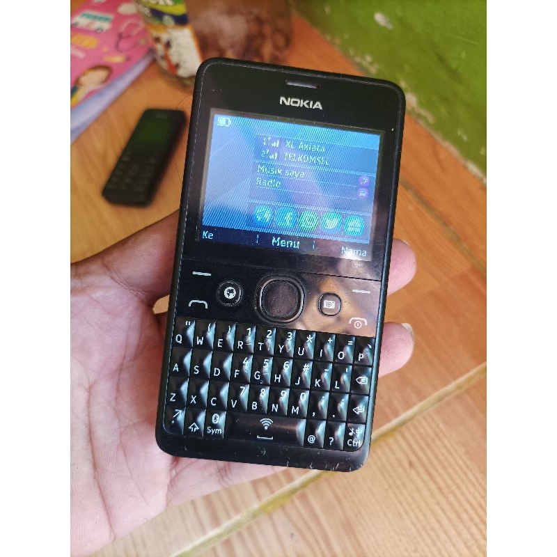 Hp jadul Nokia asha 210
