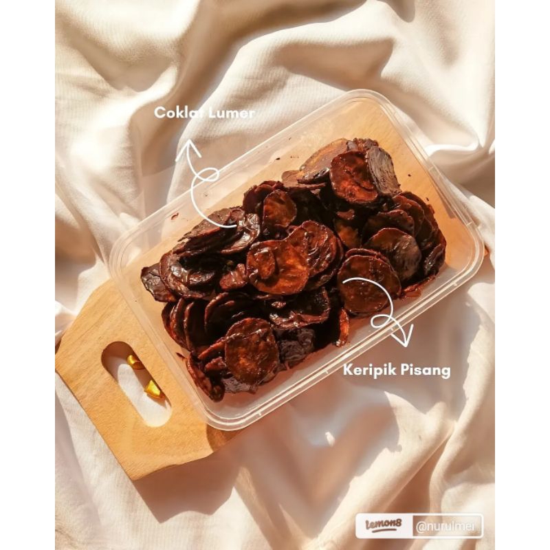 

Keripik pisang coklat lumer enaak poll by mama nathan