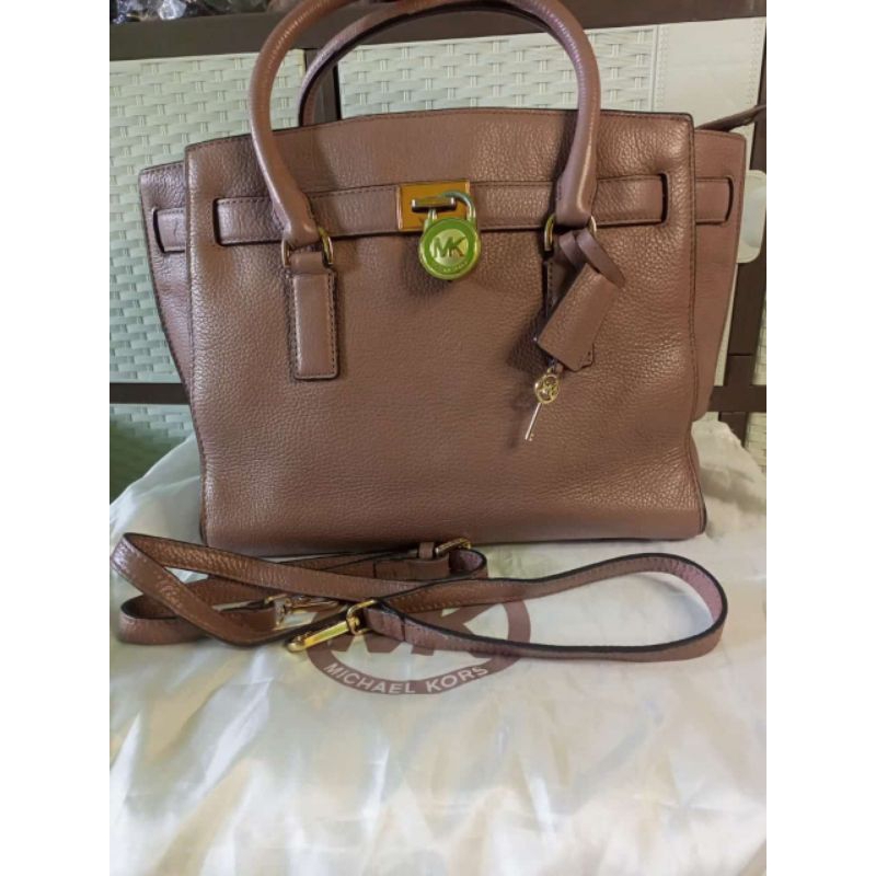 MK Hamilton large  pebble leather mulus..400rb