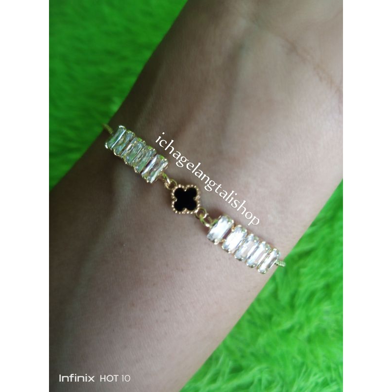 gelang serut Vancleef 0, 2 grm Semar Nusantara