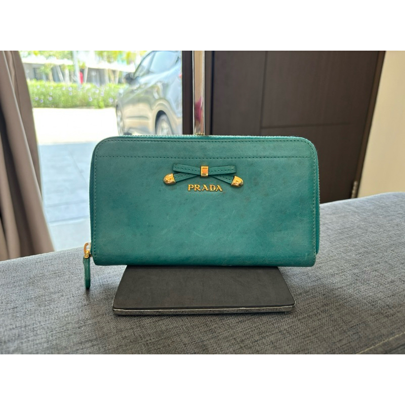 Dompet Prada Preloved