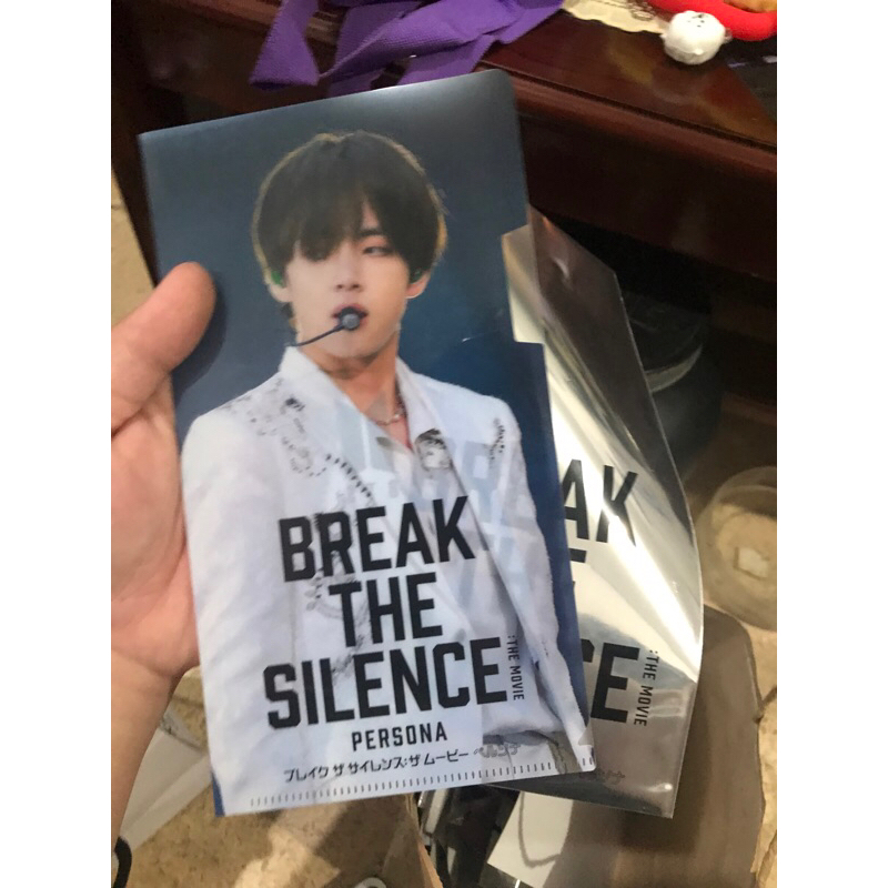 BTS V TAEHYUNG L-HOLDER MASKER JAPAN BREAK THE SILENCE THE MOVIE OFFICIAL