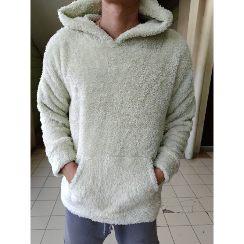 Hoodie Bulu Boneka brand GU / Guild Of Uniqlo / Global Uniqlo