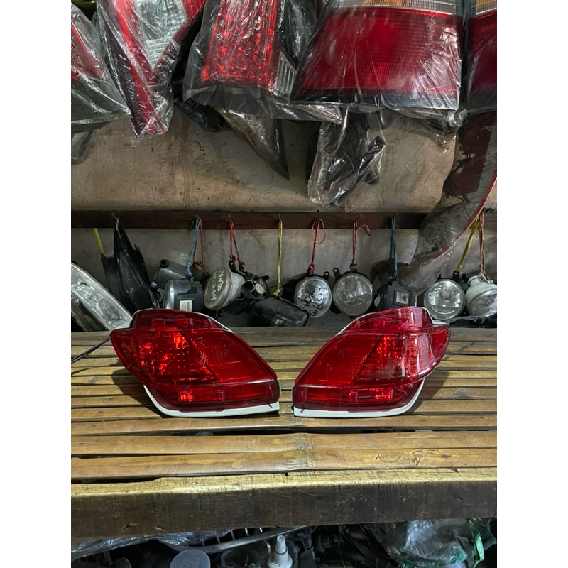 Reflektor mata kucing bemper belakang lexus rx270 rx350 rx450 original