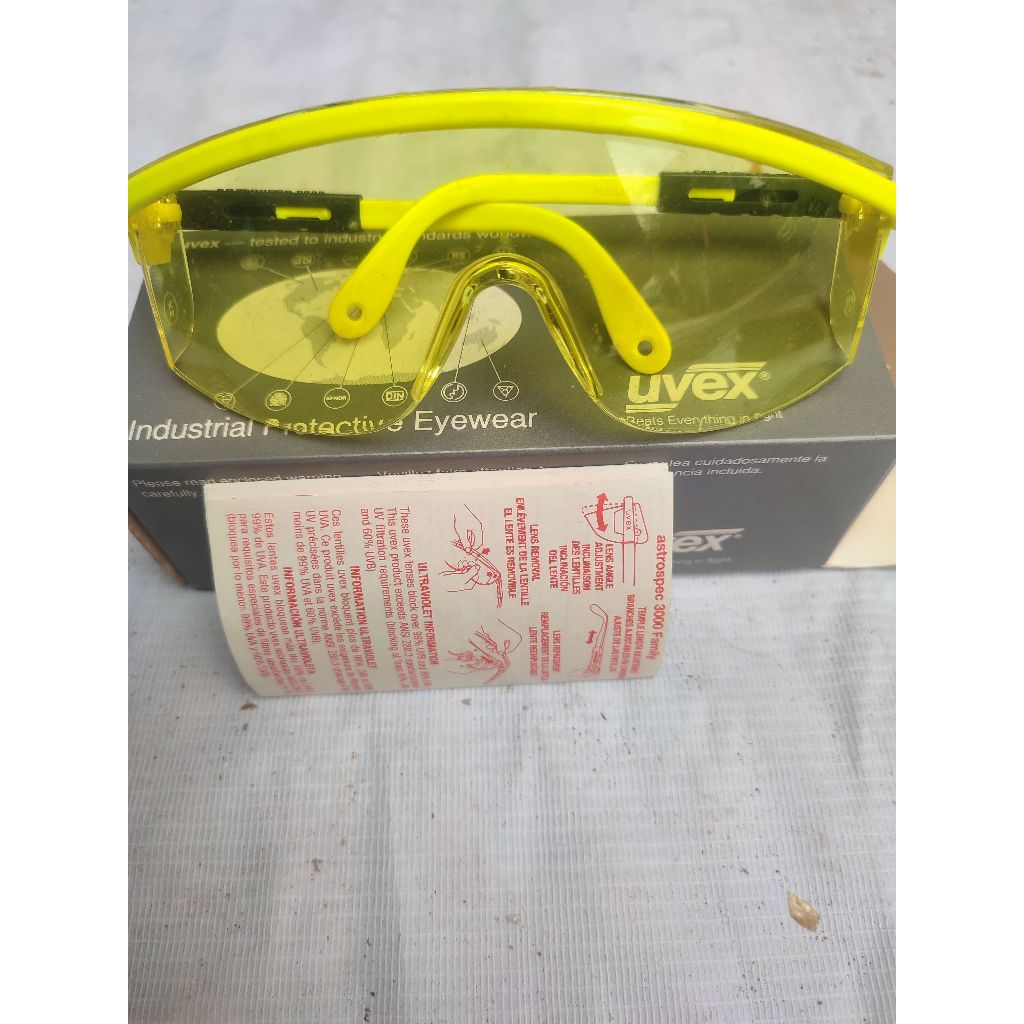 Kacamata Uvex s149 Safety Eyewear (Kuning)