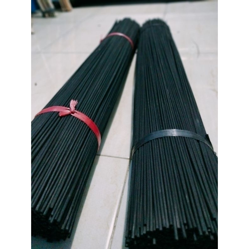 Stik bambu 4mm panjang 45cm warna hitam Gloss isi 100pcs/angsang sangkar burung/kandang merpati