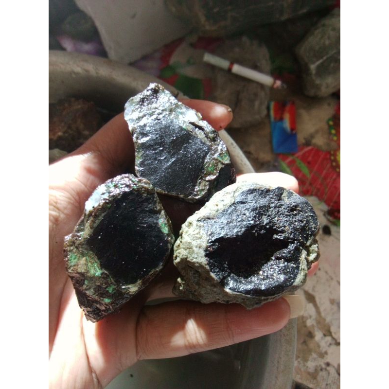 bongkahan batu kalimaya black opal sempur yg super asli banten