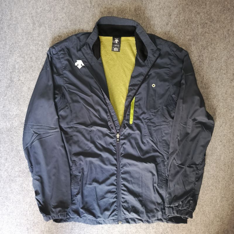 Jaket Outdoor Gunung By Descente Original 100%