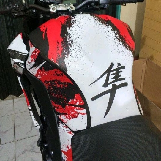 Sticker Cutting Motor Hayabusa Tulisan Jepang Keren
