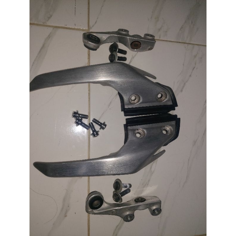 Behel Yamaha MT25