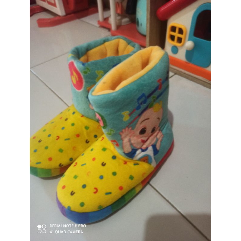 Sepatu Cocomelon Preloved