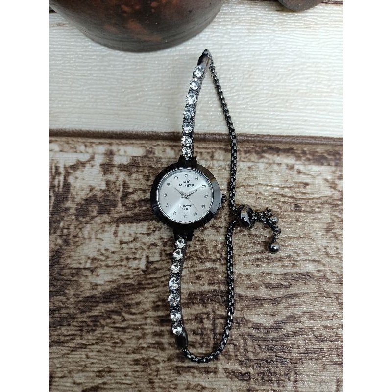 Jam Tangan Serut Wanita/Free Baterai/Jam Tangan Rantai Serut Wanita/Jam Tangan Fashion