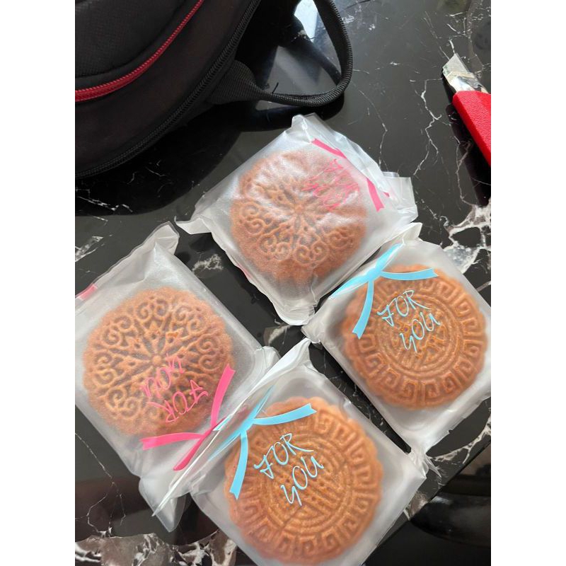 

Mooncake / Tiong Tjiu pia