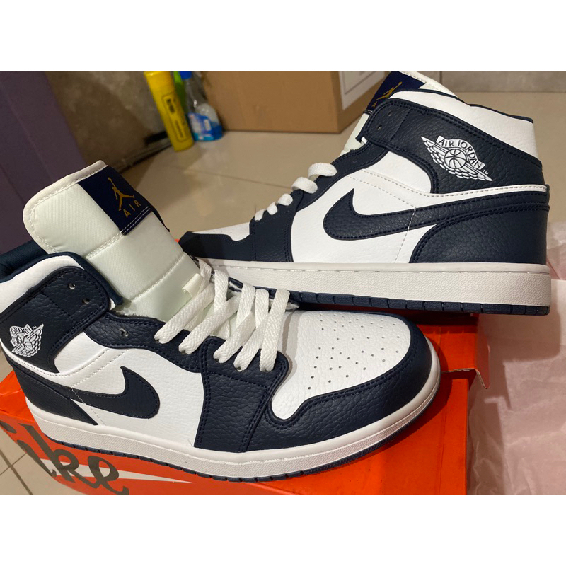 nike jordan 1 mid