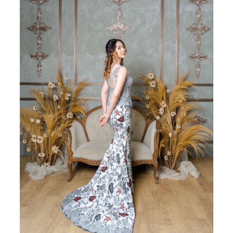 rok wisuda duyung ekor kebaya wisuda inspirasi by adella