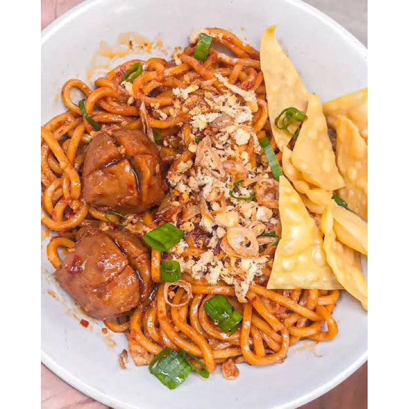 

Mie Jebew Chili Oil Pedas Poll topping bakso