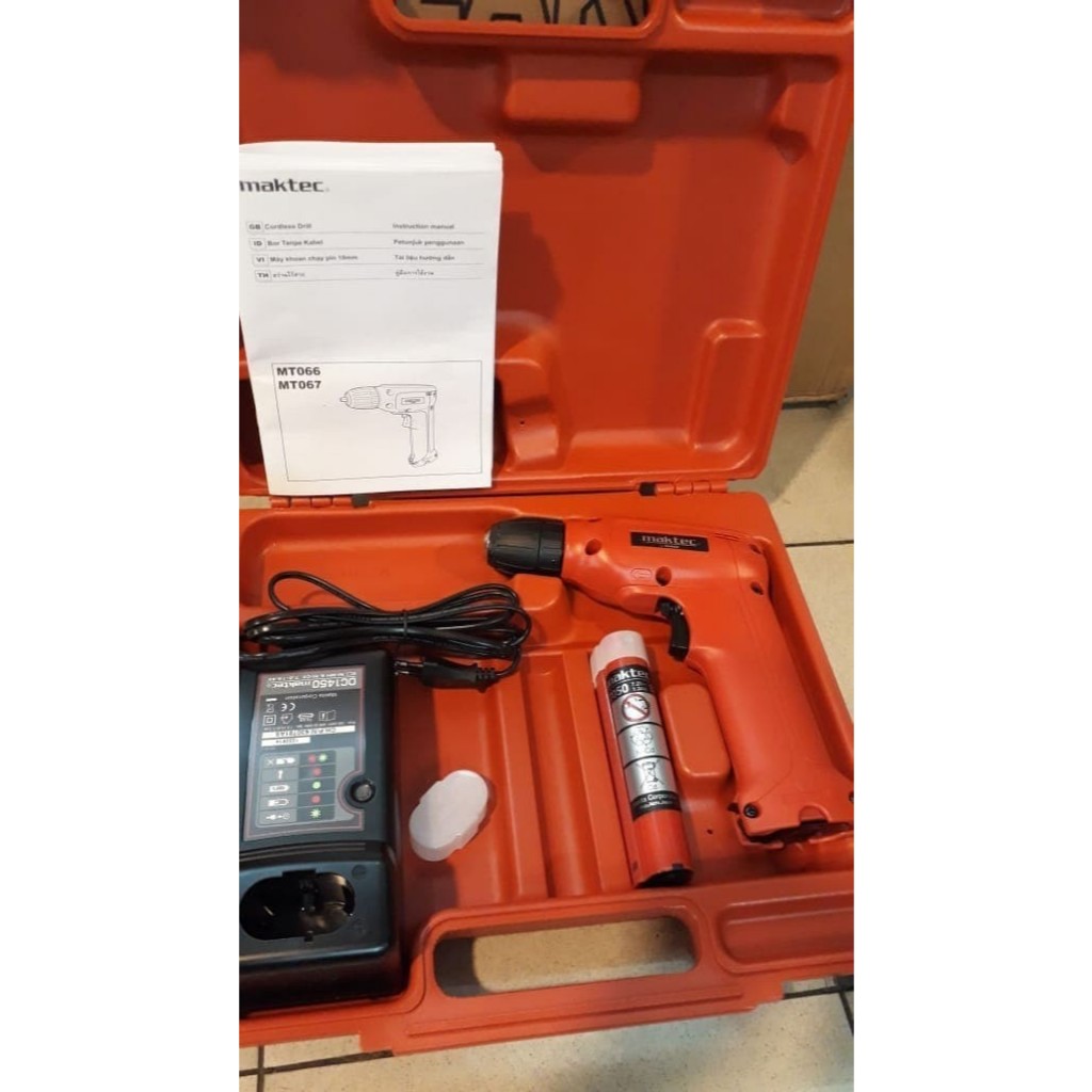 Mesin Bor Baterai  Cordless Drill Maktec MT 066 SK2