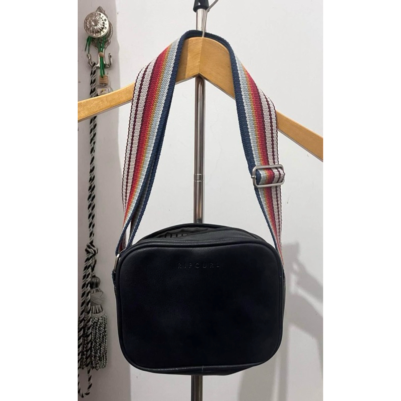 PRELOVED TAS RIPCURL