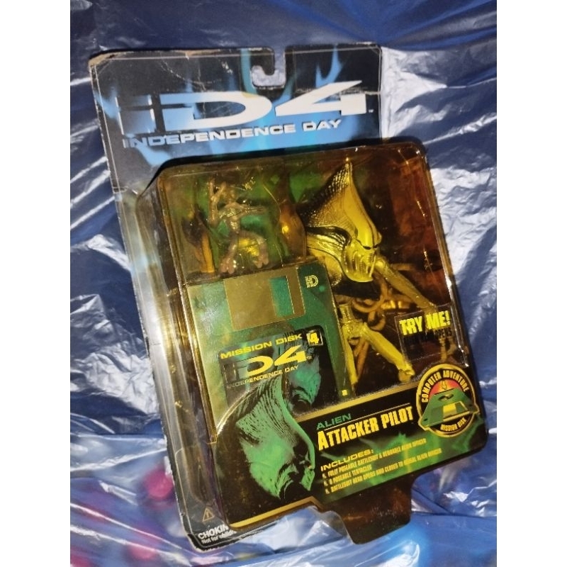 TRENDMASTERS Toys 1996 - ID4 INDEPENDENCE DAY Series - ALIEN ATTACKER PILOT