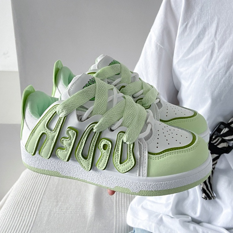 BOX Sepatu Sneakers Wanita Korean Trendy LV497