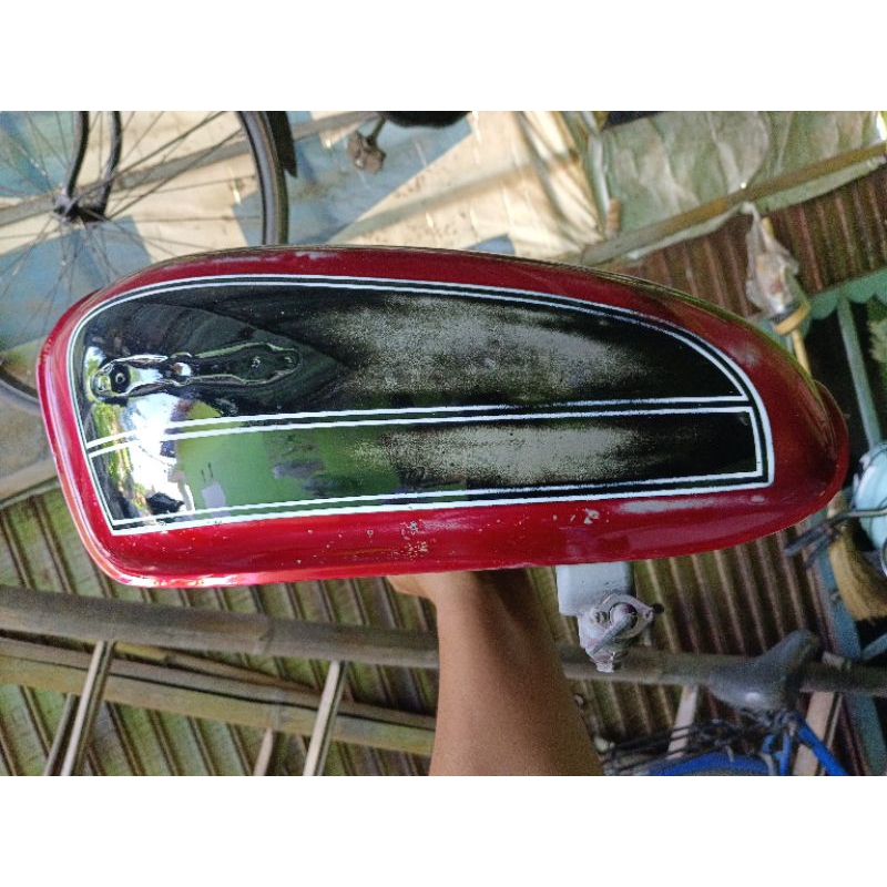 Tangki / gastank original honda cb 100 tahun 76  K3