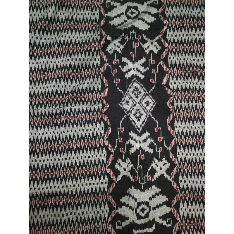 sarung tenun Goyor