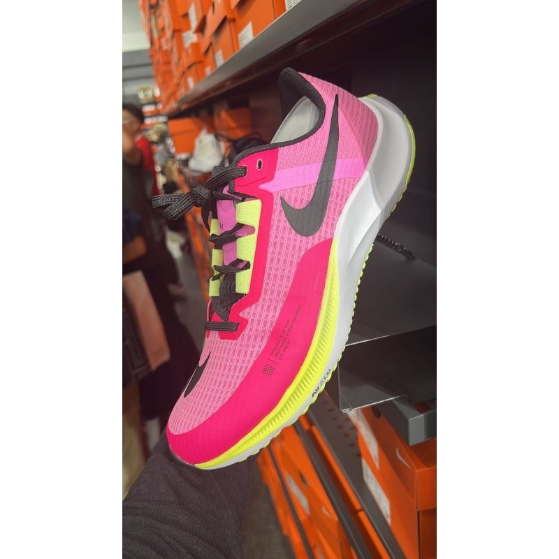 Zoom Rival Fly 3