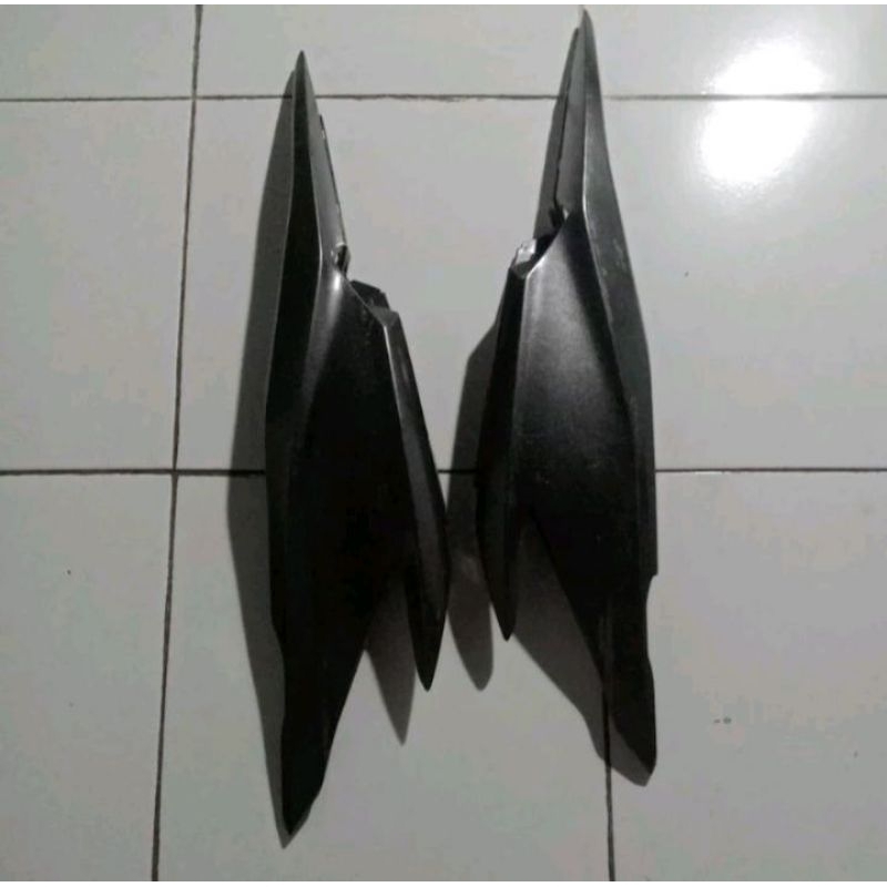 cover body Vario 125 fi old original kode KZR