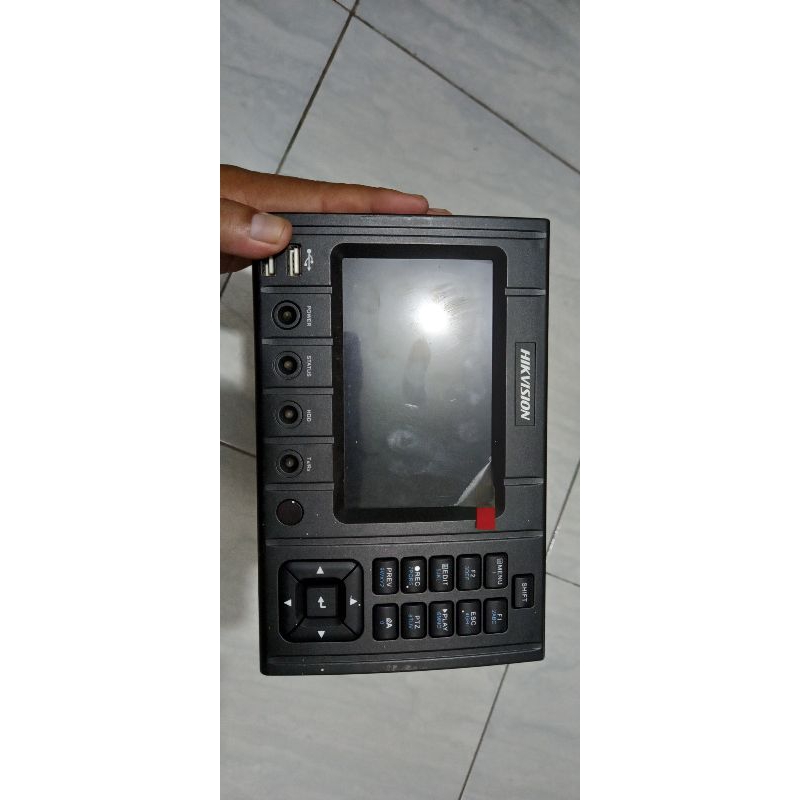 kamera CCTV dan DVR Hikvision