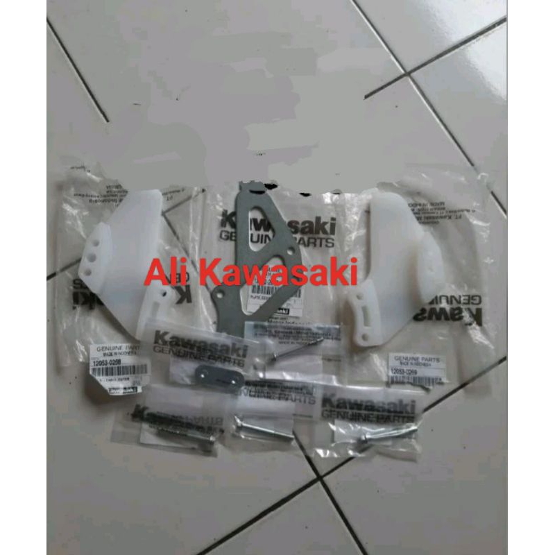 TENSIONER STABILIZER RANTAI RANTE KLX 230 KLX230 KLX 230 R ORIGINAL