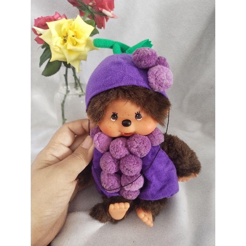 boneka monchichi kostum anggur